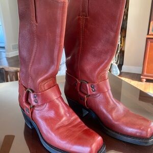 Frye Women’s Red Leather Western Harness Boots NWOB Size 9